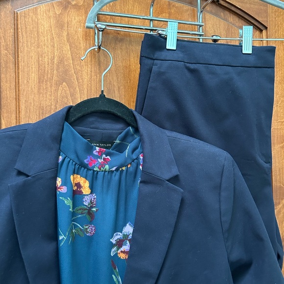 NWT Ann Taylor Navy Blue Dress Pants or Suit Pants in Stretch Cotton - Picture 6 of 7